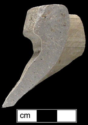 Jar with no visible decoration.&nbsp;Fragment in cross section on right.